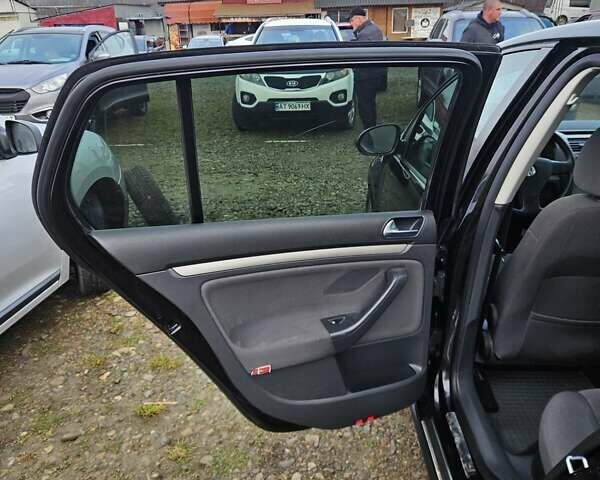 Чорний Фольксваген Гольф, об'ємом двигуна 1.39 л та пробігом 260 тис. км за 5100 $, фото 10 на Automoto.ua