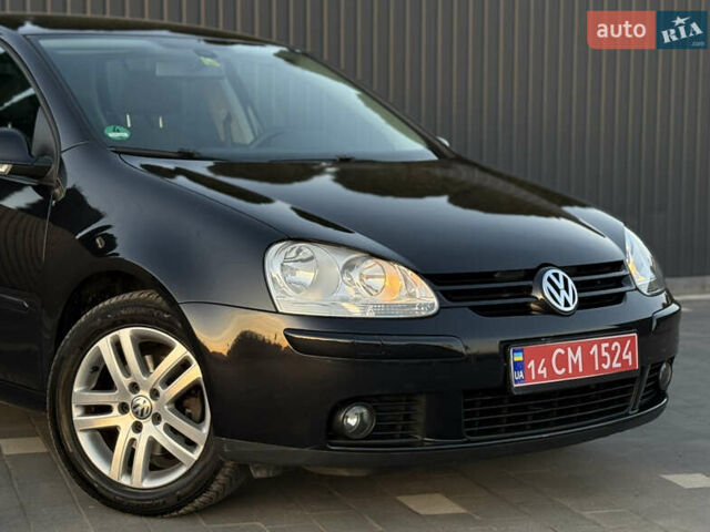 Черный Фольксваген Гольф, объемом двигателя 1.4 л и пробегом 211 тыс. км за 5690 $, фото 25 на Automoto.ua