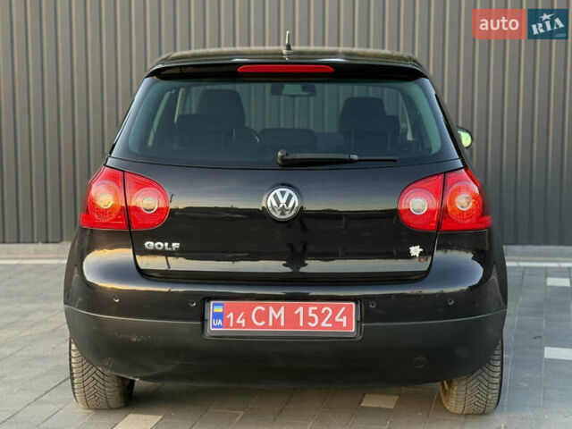 Черный Фольксваген Гольф, объемом двигателя 1.4 л и пробегом 211 тыс. км за 5690 $, фото 40 на Automoto.ua