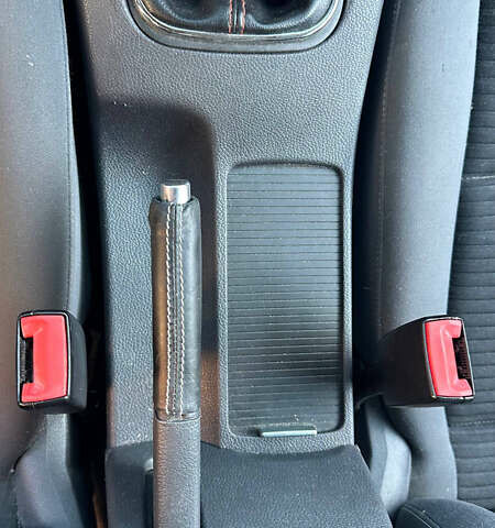 Чорний Фольксваген Гольф, об'ємом двигуна 1.6 л та пробігом 230 тис. км за 7600 $, фото 25 на Automoto.ua