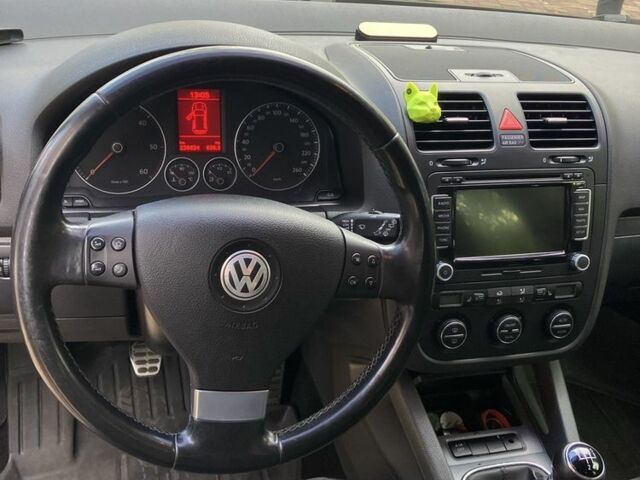 Черный Фольксваген Гольф, объемом двигателя 1.9 л и пробегом 240 тыс. км за 6500 $, фото 5 на Automoto.ua