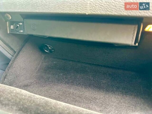 Черный Фольксваген Гольф, объемом двигателя 1.6 л и пробегом 215 тыс. км за 6300 $, фото 85 на Automoto.ua