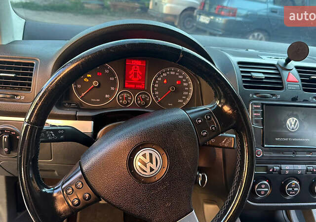 Чорний Фольксваген Гольф, об'ємом двигуна 1.6 л та пробігом 230 тис. км за 7600 $, фото 23 на Automoto.ua