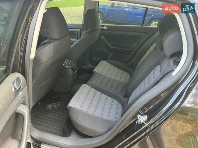 Черный Фольксваген Гольф, объемом двигателя 1.9 л и пробегом 240 тыс. км за 6500 $, фото 8 на Automoto.ua