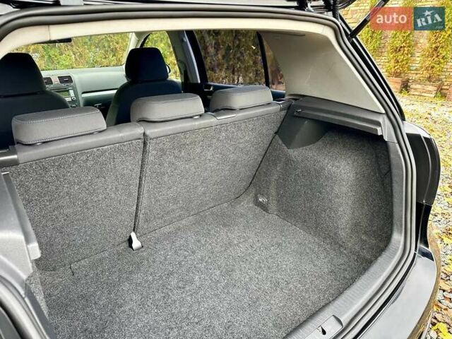 Черный Фольксваген Гольф, объемом двигателя 1.6 л и пробегом 215 тыс. км за 6300 $, фото 90 на Automoto.ua