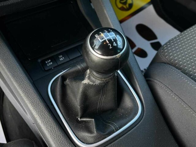 Черный Фольксваген Гольф, объемом двигателя 1.4 л и пробегом 248 тыс. км за 6999 $, фото 16 на Automoto.ua