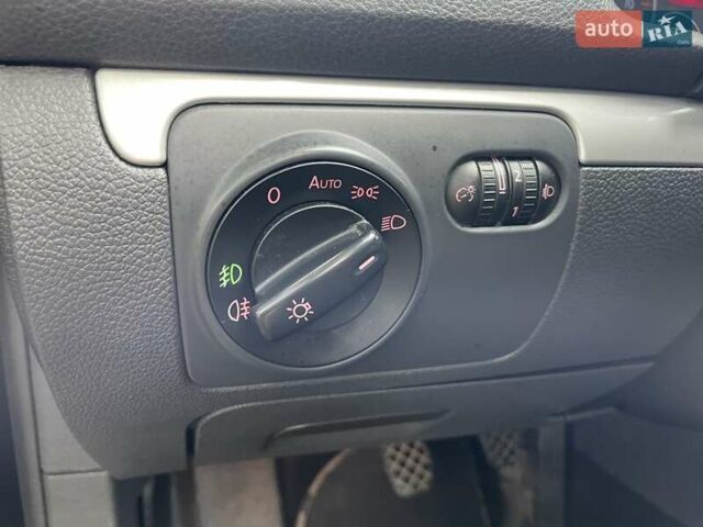 Чорний Фольксваген Гольф, об'ємом двигуна 1.6 л та пробігом 211 тис. км за 6850 $, фото 14 на Automoto.ua