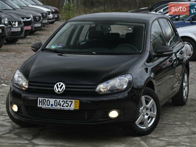 Черный Фольксваген Гольф, объемом двигателя 1.6 л и пробегом 217 тыс. км за 7700 $, фото 9 на Automoto.ua