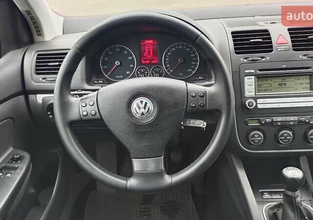 Чорний Фольксваген Гольф, об'ємом двигуна 1.4 л та пробігом 181 тис. км за 6500 $, фото 14 на Automoto.ua