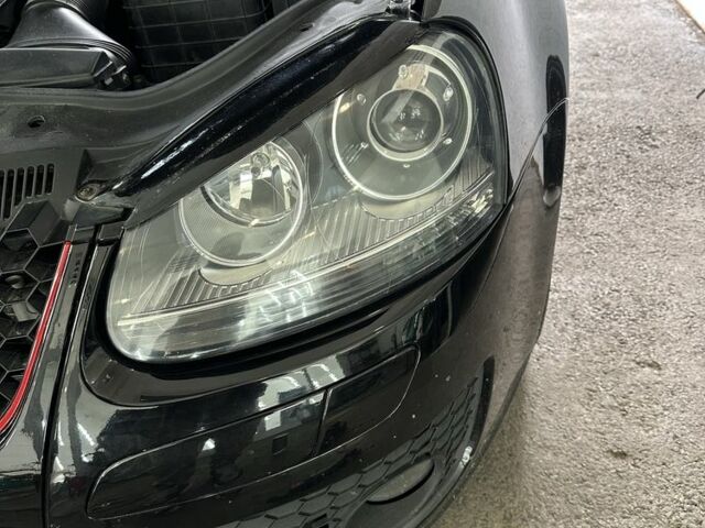 Черный Фольксваген Гольф, объемом двигателя 2 л и пробегом 252 тыс. км за 7200 $, фото 5 на Automoto.ua