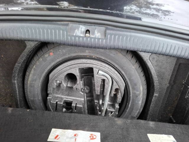 Черный Фольксваген Гольф, объемом двигателя 1.6 л и пробегом 190 тыс. км за 6800 $, фото 3 на Automoto.ua