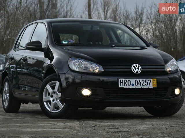 Черный Фольксваген Гольф, объемом двигателя 1.6 л и пробегом 217 тыс. км за 7700 $, фото 1 на Automoto.ua