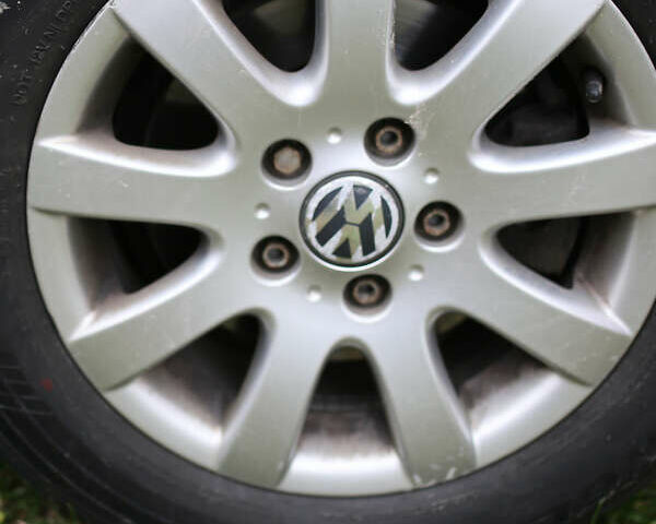 Черный Фольксваген Гольф, объемом двигателя 1.39 л и пробегом 200 тыс. км за 5900 $, фото 3 на Automoto.ua