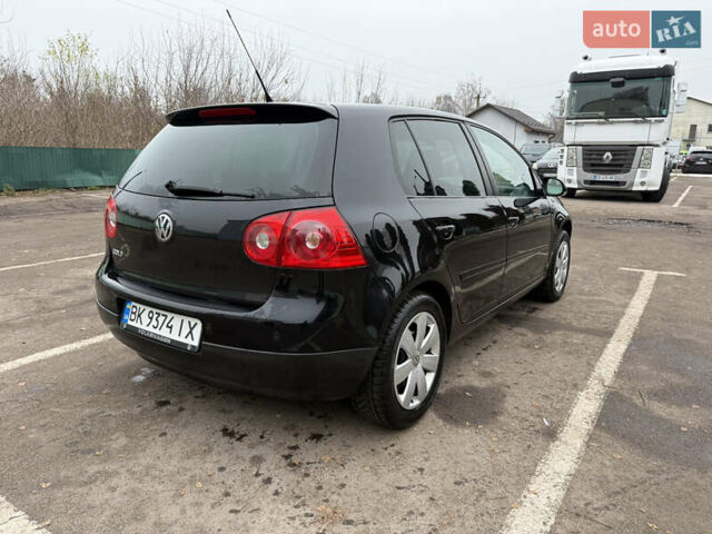 Черный Фольксваген Гольф, объемом двигателя 1.6 л и пробегом 226 тыс. км за 6950 $, фото 6 на Automoto.ua