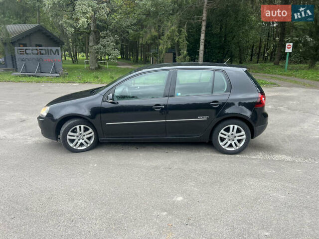 Черный Фольксваген Гольф, объемом двигателя 1.4 л и пробегом 244 тыс. км за 5800 $, фото 4 на Automoto.ua