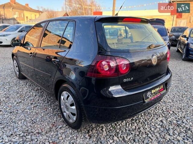 Чорний Фольксваген Гольф, об'ємом двигуна 1.6 л та пробігом 198 тис. км за 6999 $, фото 4 на Automoto.ua