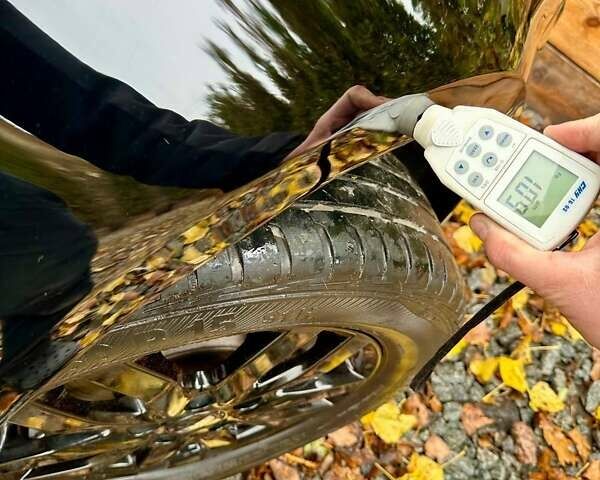 Черный Фольксваген Гольф, объемом двигателя 1.6 л и пробегом 215 тыс. км за 6300 $, фото 118 на Automoto.ua