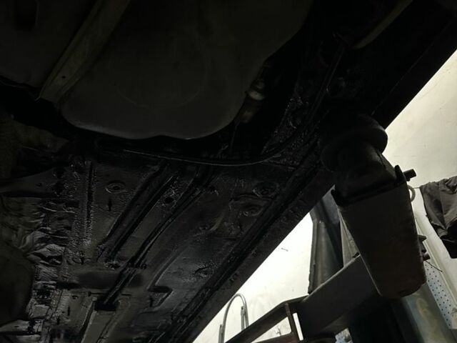 Черный Фольксваген Гольф, объемом двигателя 2 л и пробегом 252 тыс. км за 7200 $, фото 7 на Automoto.ua