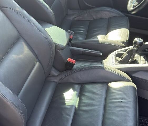 Чорний Фольксваген Гольф, об'ємом двигуна 2 л та пробігом 158 тис. км за 8687 $, фото 4 на Automoto.ua