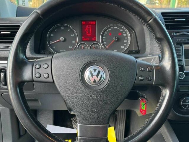 Черный Фольксваген Гольф, объемом двигателя 1.4 л и пробегом 248 тыс. км за 6999 $, фото 11 на Automoto.ua