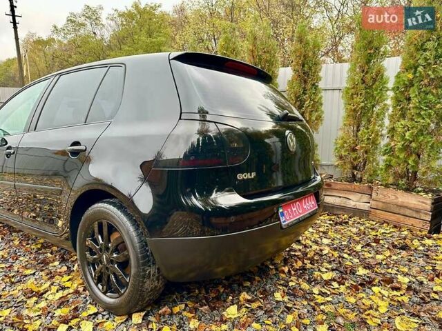 Черный Фольксваген Гольф, объемом двигателя 1.6 л и пробегом 215 тыс. км за 6300 $, фото 11 на Automoto.ua