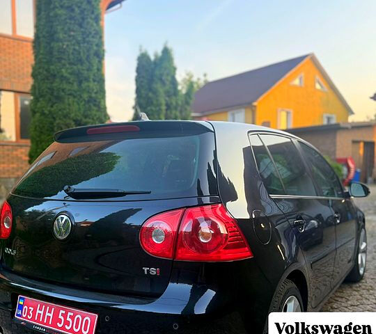 Черный Фольксваген Гольф, объемом двигателя 1.4 л и пробегом 267 тыс. км за 6900 $, фото 2 на Automoto.ua