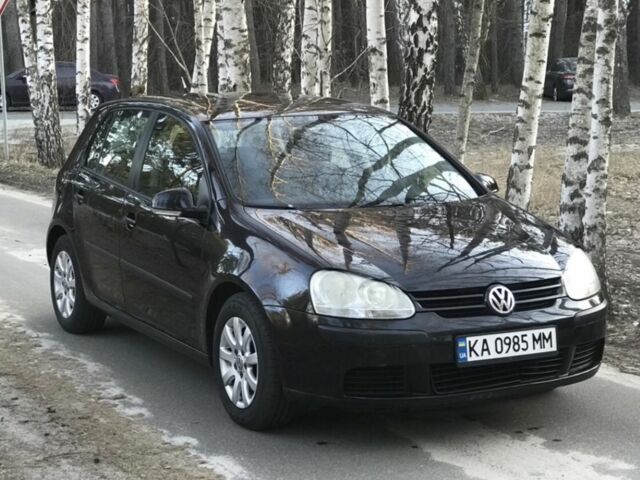 Черный Фольксваген Гольф, объемом двигателя 1.6 л и пробегом 226 тыс. км за 7500 $, фото 1 на Automoto.ua