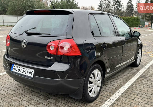Черный Фольксваген Гольф, объемом двигателя 1.39 л и пробегом 242 тыс. км за 6999 $, фото 7 на Automoto.ua