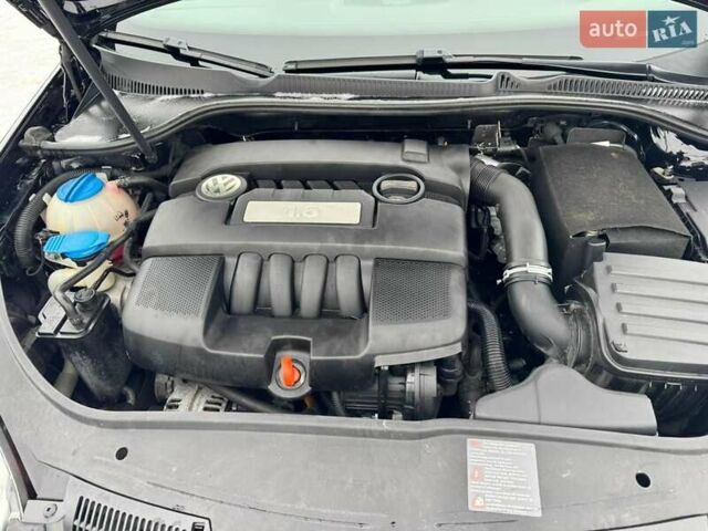 Черный Фольксваген Гольф, объемом двигателя 1.6 л и пробегом 198 тыс. км за 6890 $, фото 38 на Automoto.ua