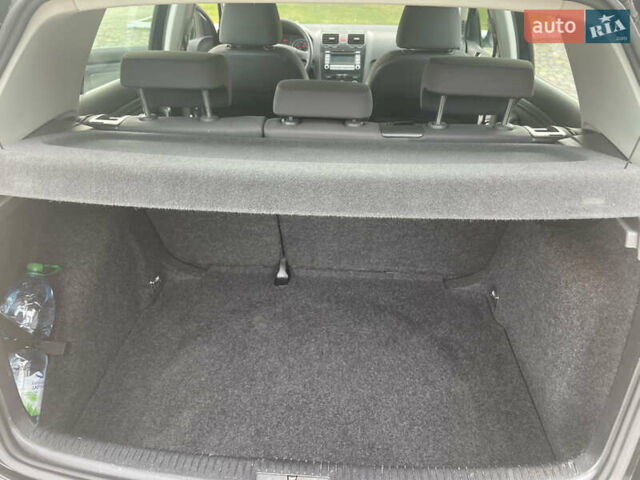 Чорний Фольксваген Гольф, об'ємом двигуна 1.6 л та пробігом 213 тис. км за 5950 $, фото 17 на Automoto.ua