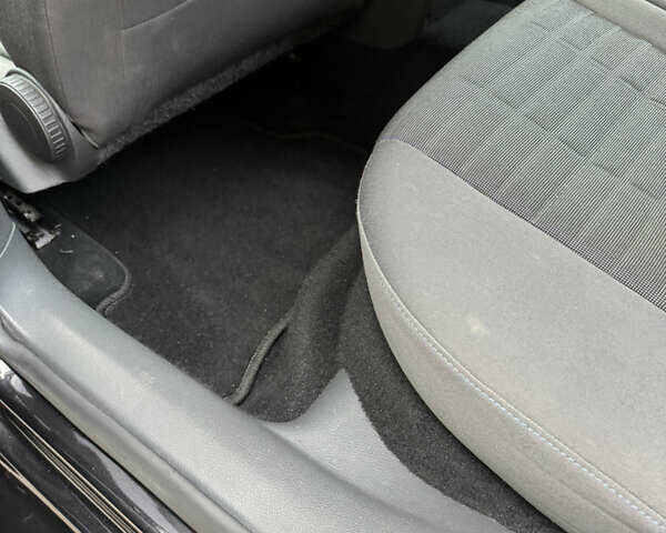 Чорний Фольксваген Гольф, об'ємом двигуна 1.4 л та пробігом 194 тис. км за 5899 $, фото 13 на Automoto.ua