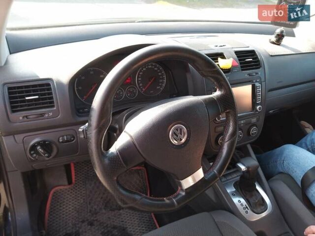 Черный Фольксваген Гольф, объемом двигателя 1.9 л и пробегом 250 тыс. км за 5500 $, фото 4 на Automoto.ua