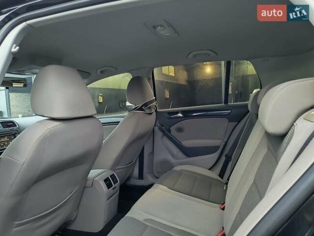 Черный Фольксваген Гольф, объемом двигателя 1.97 л и пробегом 329 тыс. км за 7800 $, фото 7 на Automoto.ua