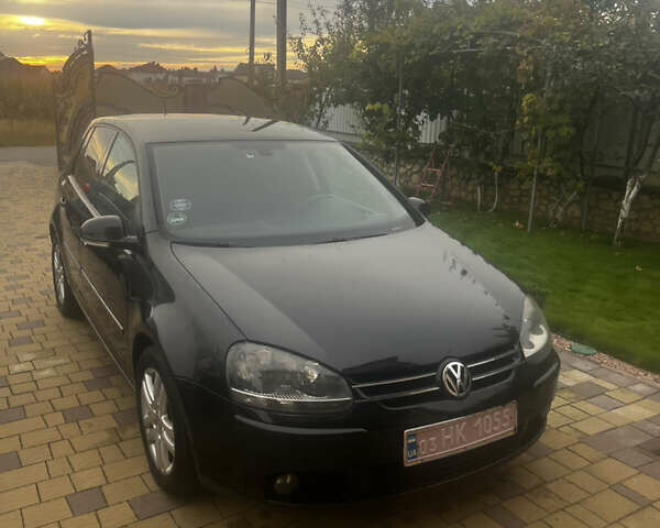 Черный Фольксваген Гольф, объемом двигателя 1.6 л и пробегом 211 тыс. км за 6500 $, фото 9 на Automoto.ua