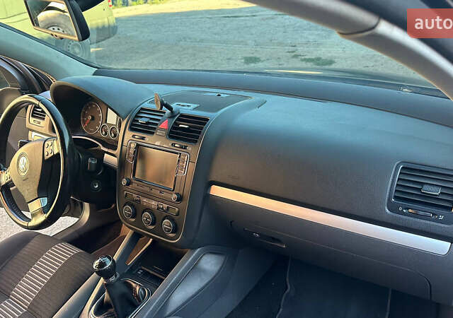 Чорний Фольксваген Гольф, об'ємом двигуна 1.6 л та пробігом 230 тис. км за 7600 $, фото 33 на Automoto.ua