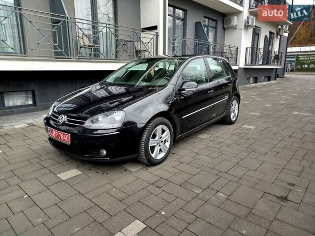 Черный Фольксваген Гольф, объемом двигателя 1.4 л и пробегом 230 тыс. км за 5999 $, фото 1 на Automoto.ua