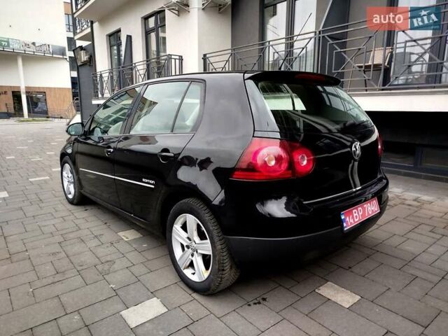 Черный Фольксваген Гольф, объемом двигателя 1.4 л и пробегом 230 тыс. км за 5999 $, фото 7 на Automoto.ua