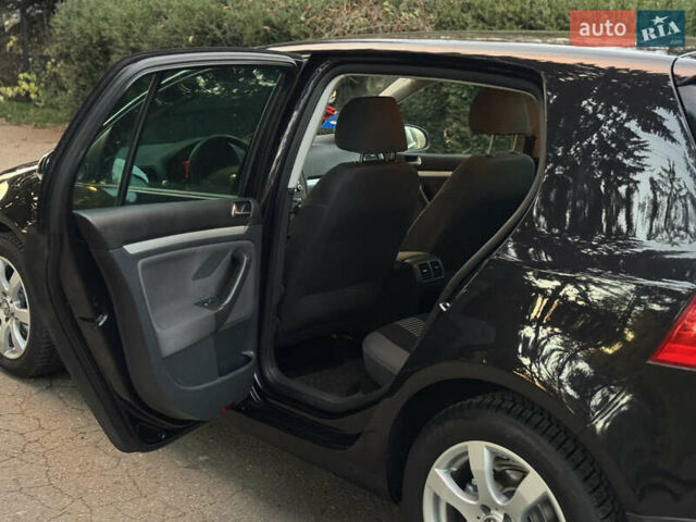 Чорний Фольксваген Гольф, об'ємом двигуна 1.6 л та пробігом 203 тис. км за 6600 $, фото 18 на Automoto.ua