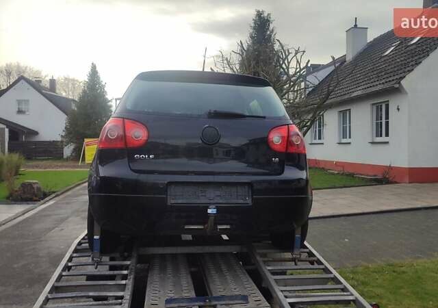 Черный Фольксваген Гольф, объемом двигателя 1.6 л и пробегом 242 тыс. км за 5850 $, фото 2 на Automoto.ua