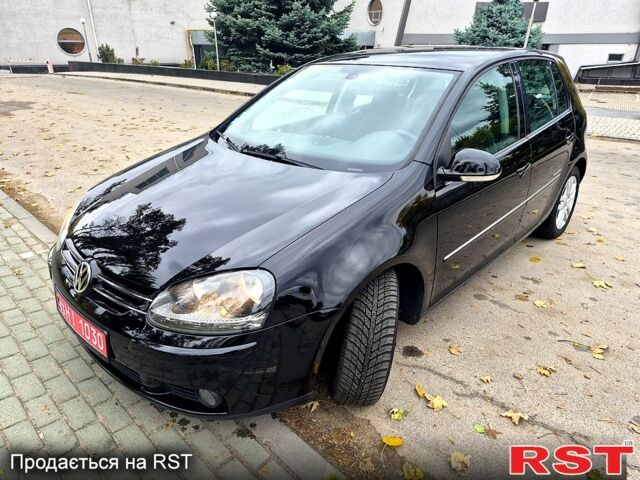 Черный Фольксваген Гольф, объемом двигателя 1.6 л и пробегом 212 тыс. км за 7099 $, фото 1 на Automoto.ua