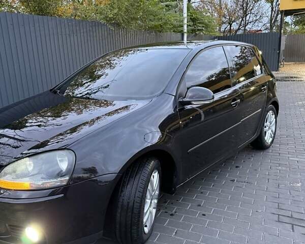 Черный Фольксваген Гольф, объемом двигателя 1.4 л и пробегом 276 тыс. км за 6600 $, фото 3 на Automoto.ua