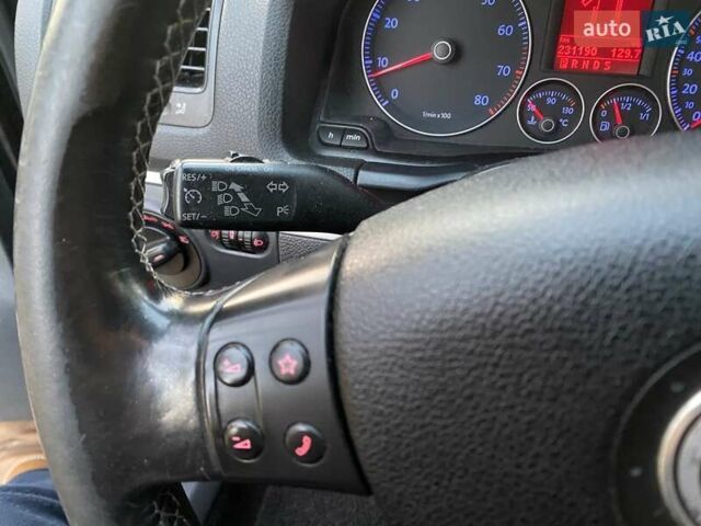 Чорний Фольксваген Гольф, об'ємом двигуна 1.4 л та пробігом 231 тис. км за 6850 $, фото 9 на Automoto.ua