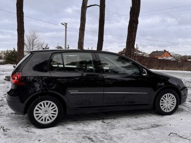 Черный Фольксваген Гольф, объемом двигателя 0 л и пробегом 187 тыс. км за 6000 $, фото 1 на Automoto.ua