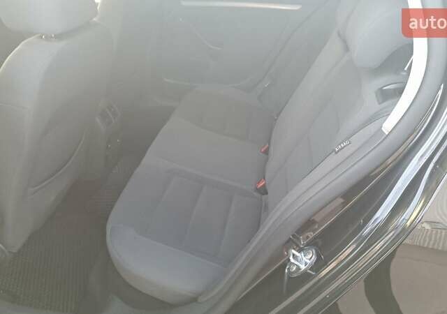 Чорний Фольксваген Гольф, об'ємом двигуна 1.98 л та пробігом 287 тис. км за 5799 $, фото 8 на Automoto.ua