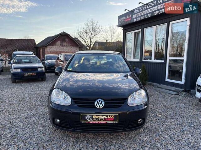 Чорний Фольксваген Гольф, об'ємом двигуна 1.6 л та пробігом 198 тис. км за 6999 $, фото 1 на Automoto.ua