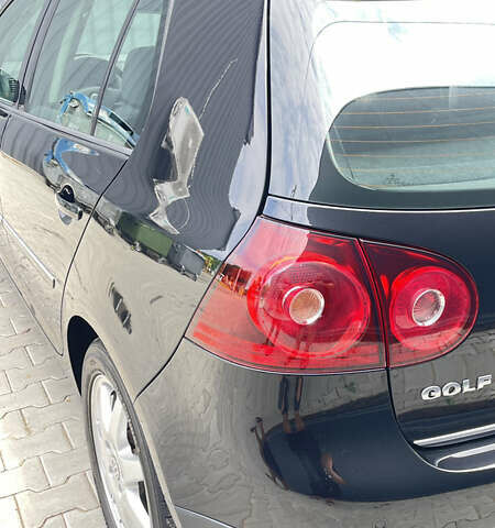 Черный Фольксваген Гольф, объемом двигателя 1.6 л и пробегом 197 тыс. км за 6399 $, фото 10 на Automoto.ua