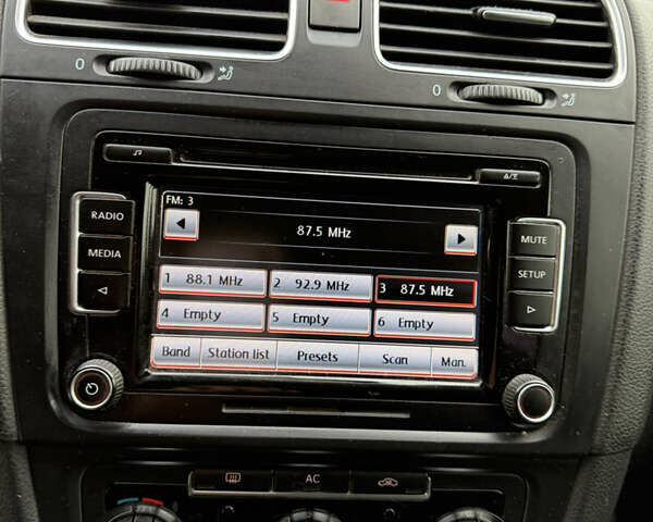 Черный Фольксваген Гольф, объемом двигателя 1.97 л и пробегом 290 тыс. км за 6200 $, фото 12 на Automoto.ua