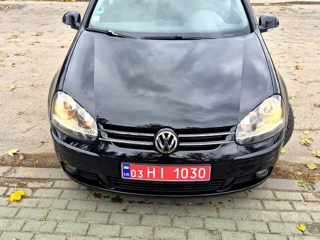 Черный Фольксваген Гольф, объемом двигателя 1.6 л и пробегом 212 тыс. км за 7099 $, фото 4 на Automoto.ua
