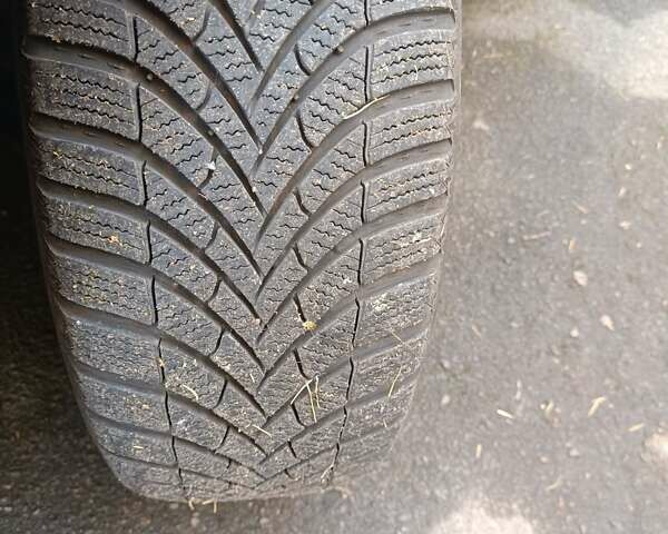 Чорний Фольксваген Гольф, об'ємом двигуна 1.97 л та пробігом 256 тис. км за 8400 $, фото 4 на Automoto.ua