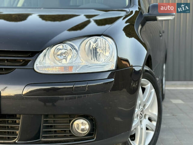 Черный Фольксваген Гольф, объемом двигателя 1.4 л и пробегом 211 тыс. км за 5690 $, фото 10 на Automoto.ua